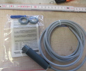 Датчик емкостной 
Kapazitiver Sensor
KAS-90-A23-S-M18-PBT-Z02-1 Rechner