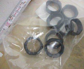 Пластиковая гайка для амтортизатора, диаметром 25 мм, шириной 1,5 мм, снабжена внутренней резьбой ACE / ACE Controls