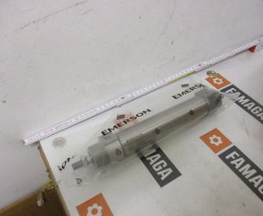 Пневмоцилиндр
Kurzhubzylinder, Serie KHZ
KHZ-DA-080-0015-M Aventics (brand of Emerson)